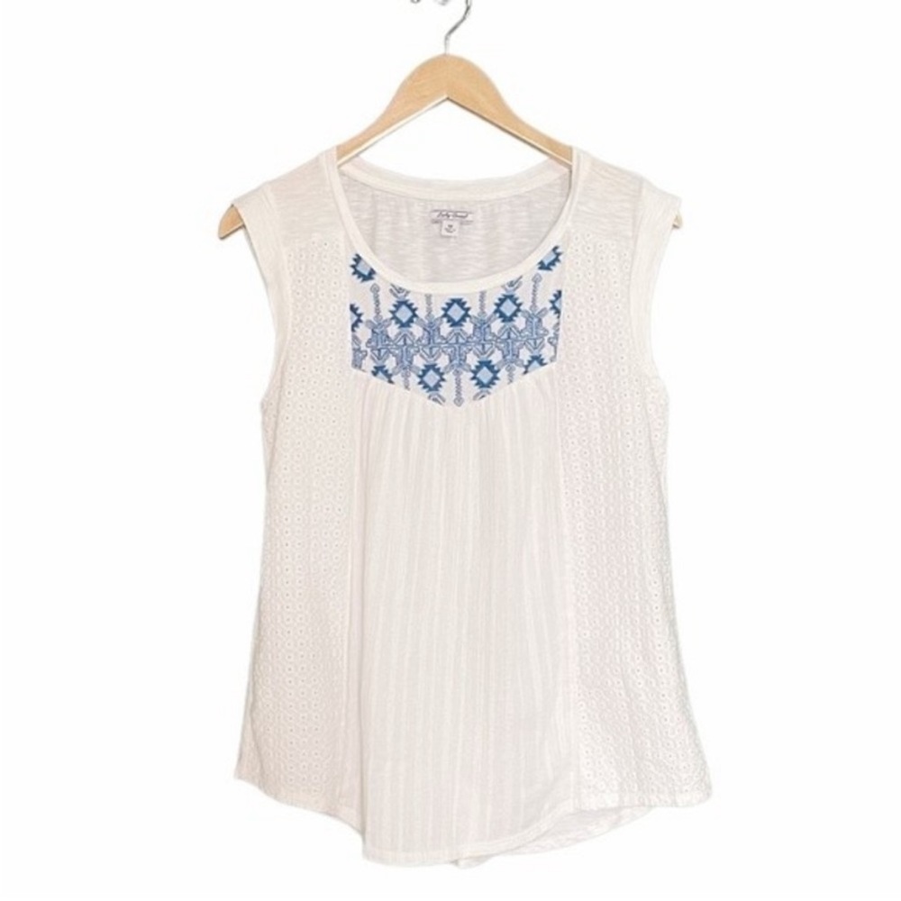 Lucky Brand Sleeveless Embroidered Knit Top
White Blue Boho Women's Size Medium